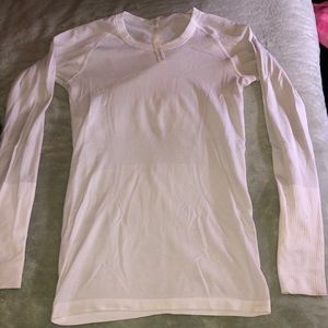 White lululemon long sleeve size 6